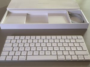 „Apple“ klaviatūra